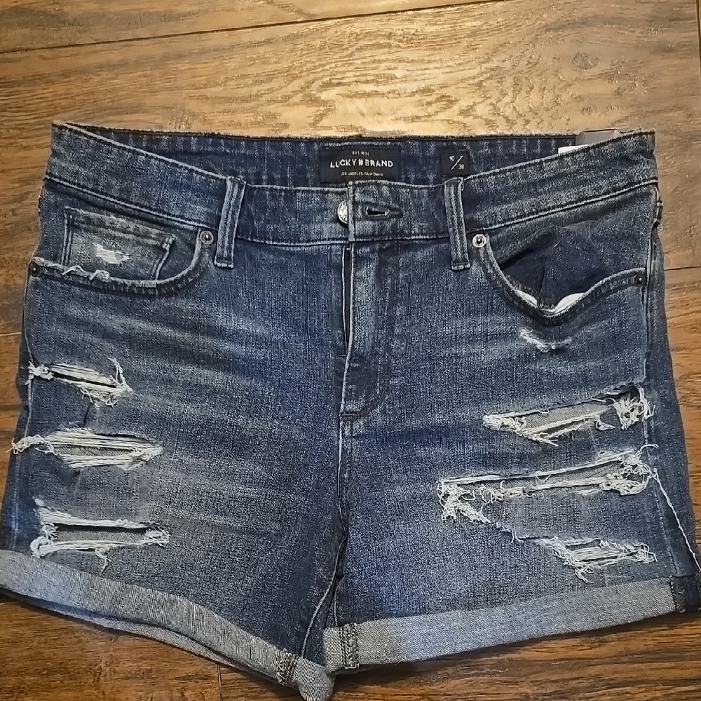 COPY - NWT Lucky Brand Women's Distressed Roll Up Shorts